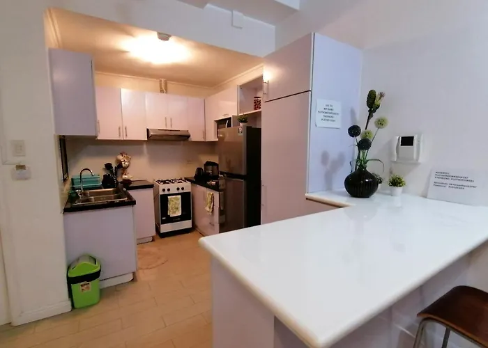 Appartement High End Luxury Big 2br In Salcedo Village Makati Manille