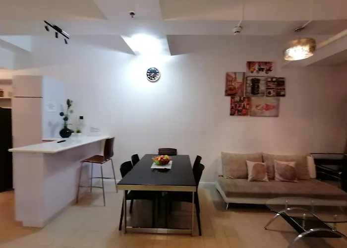 High End Luxury Big 2br In Salcedo Village Makati *