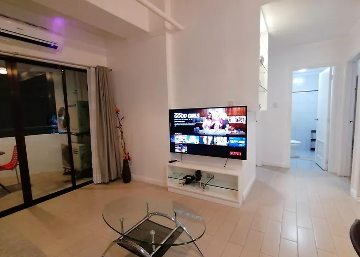 High End Luxury Big 2br In Salcedo Village Makati Manille