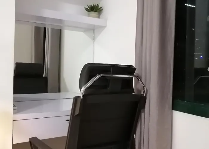 High End Luxury Big 2br In Salcedo Village Makati * Manille