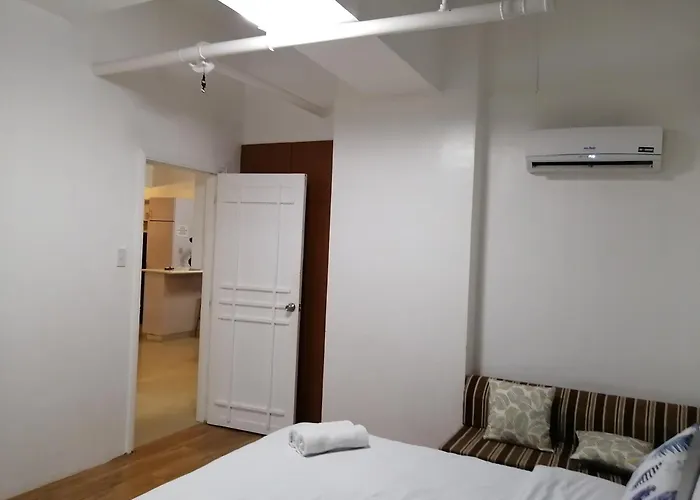 High End Luxury Big 2br In Salcedo Village Makati Manille
